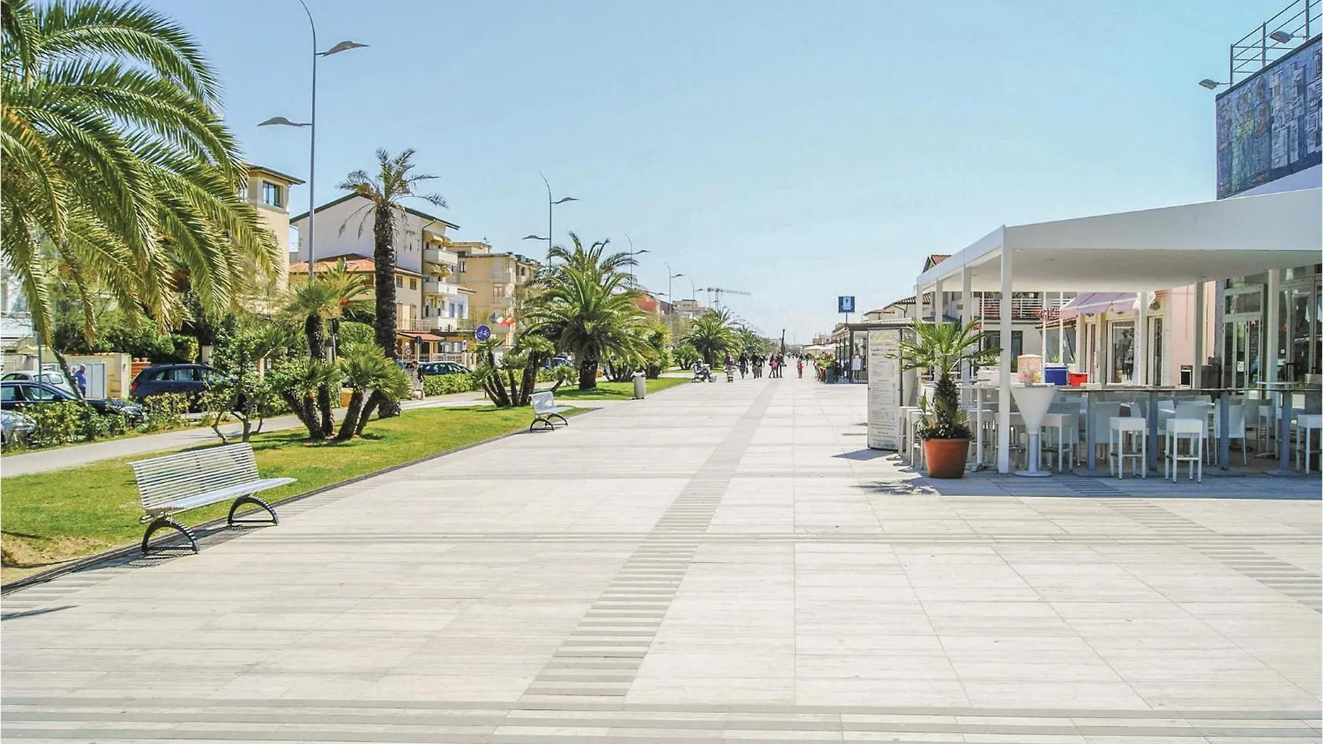 Nice Apartment In Lido Di Camaiore With Sauna