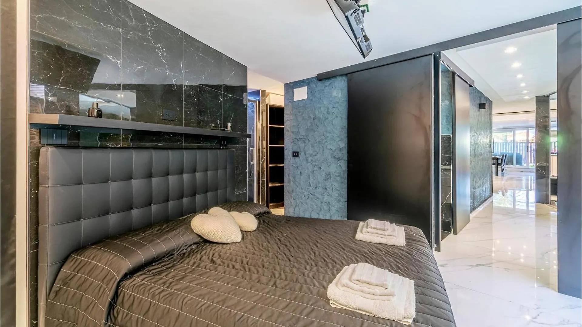 Nice Apartment In Lido Di Camaiore With Sauna