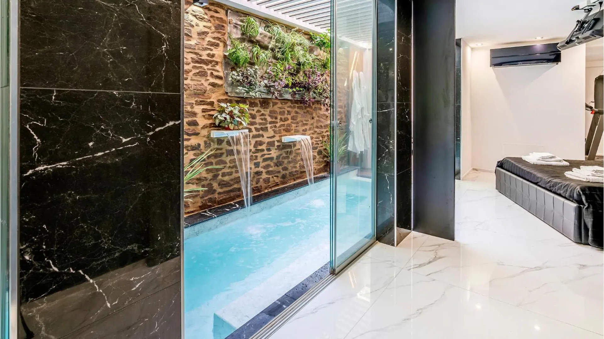 Nice Apartment In Lido Di Camaiore With Sauna